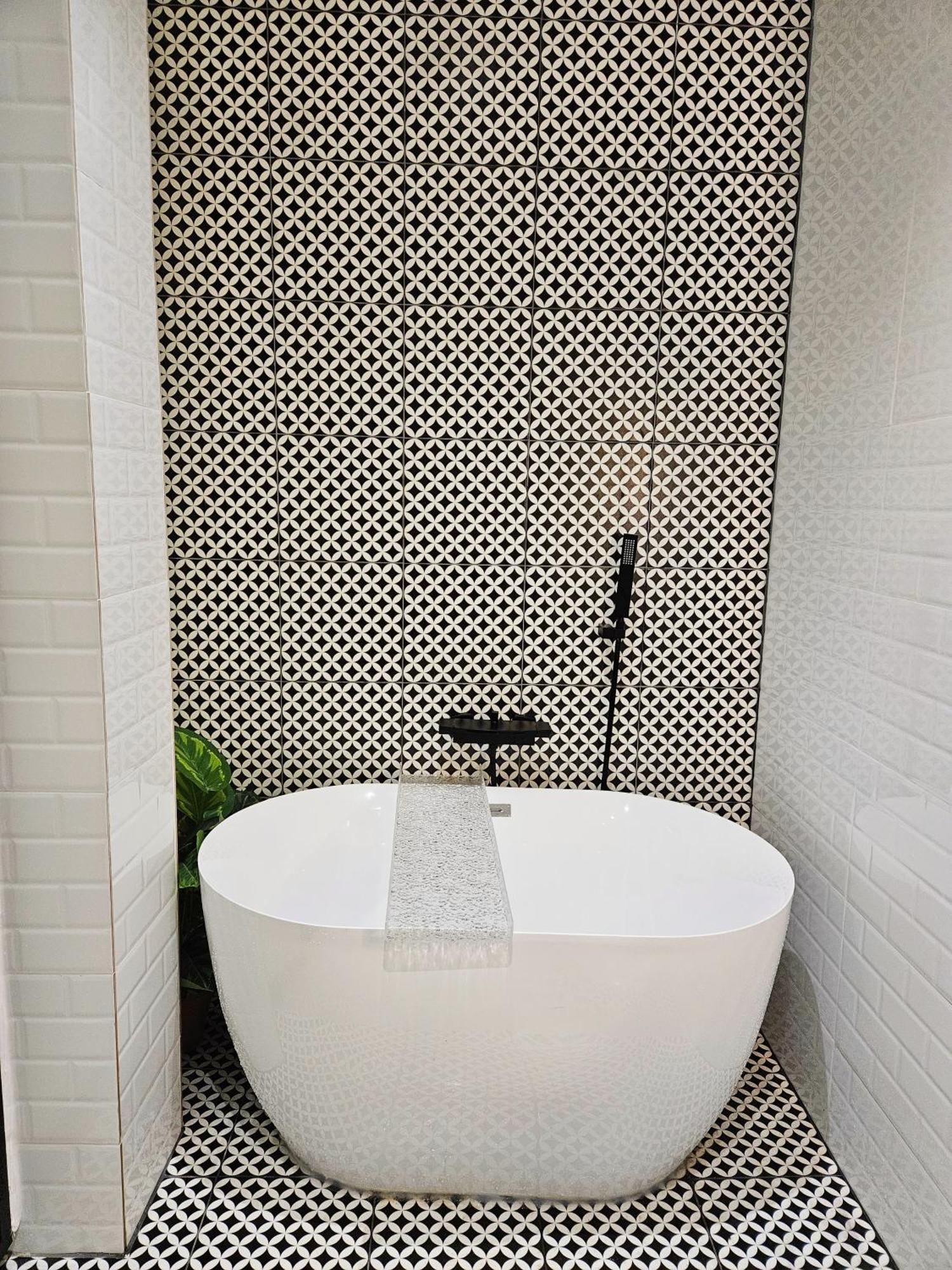 Georgetown Inn By Sky Hive Extérieur photo