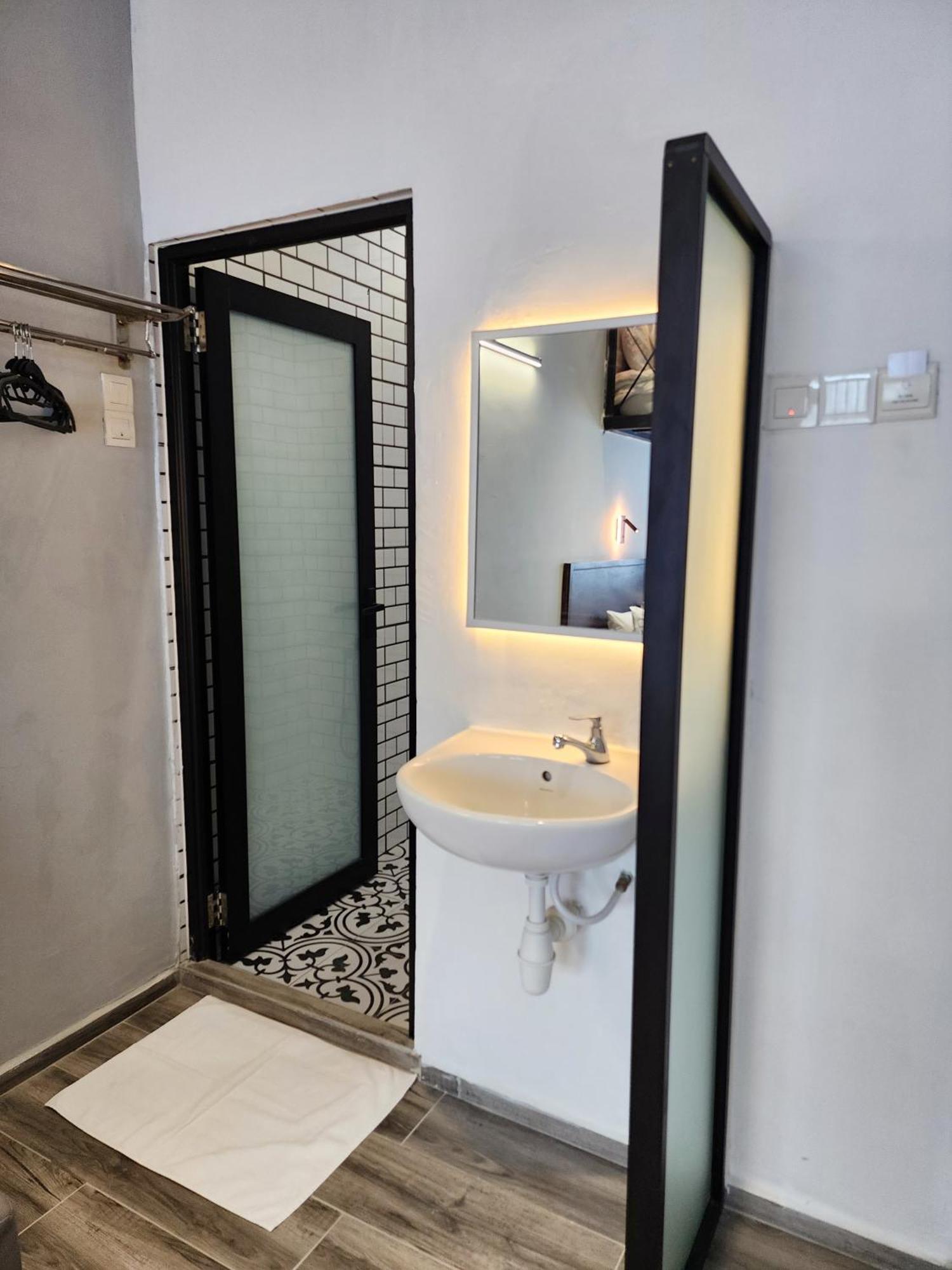 Georgetown Inn By Sky Hive Extérieur photo